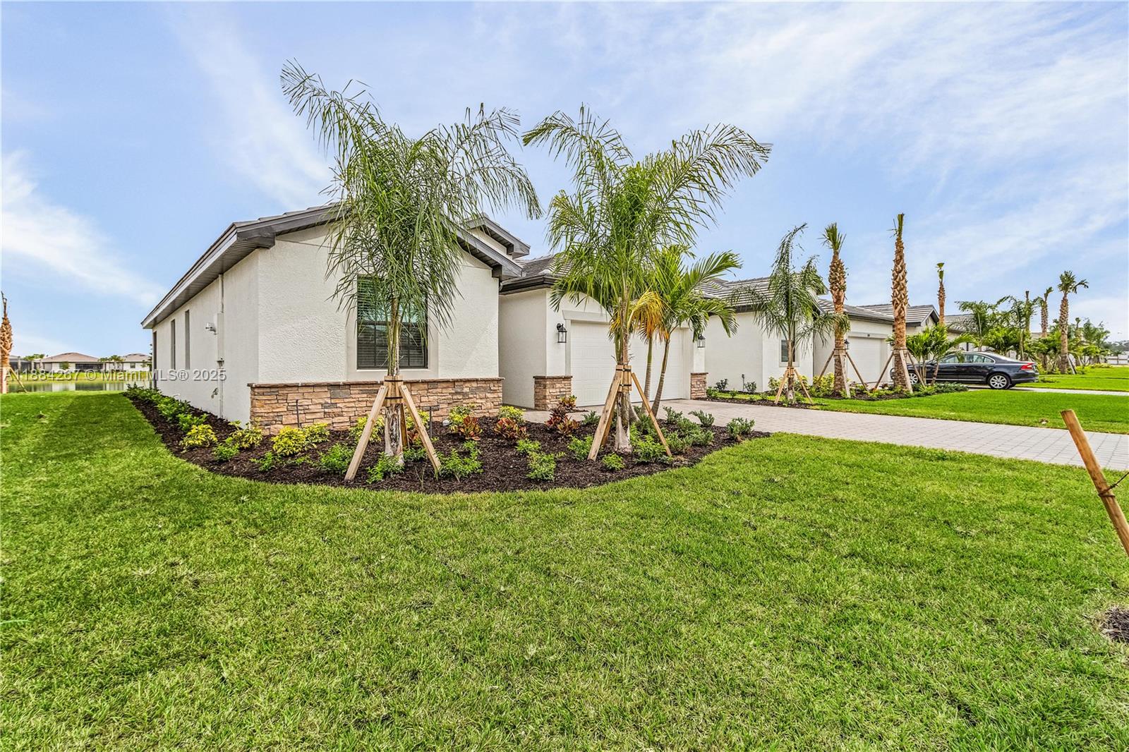 VERDANA VILLAGE - Residential