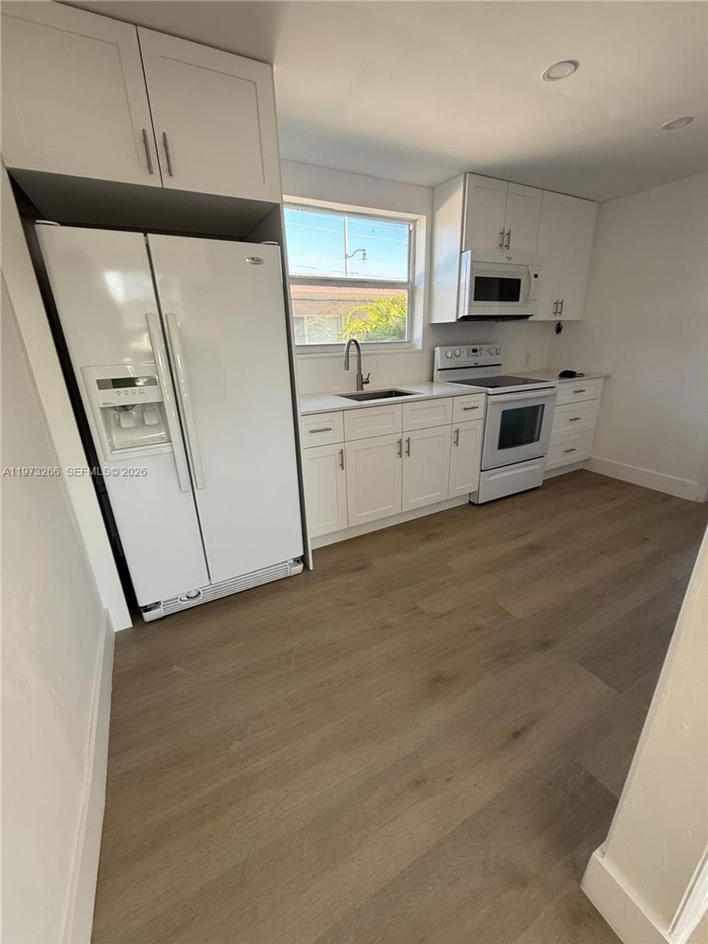 Photo of 800 N federal Hwy #02, Hollywood, FL 33020 (MLS # A11973266)