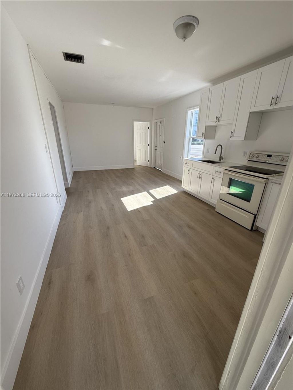 Photo of 800 N federal Hwy #02, Hollywood, FL 33020 (MLS # A11973266)