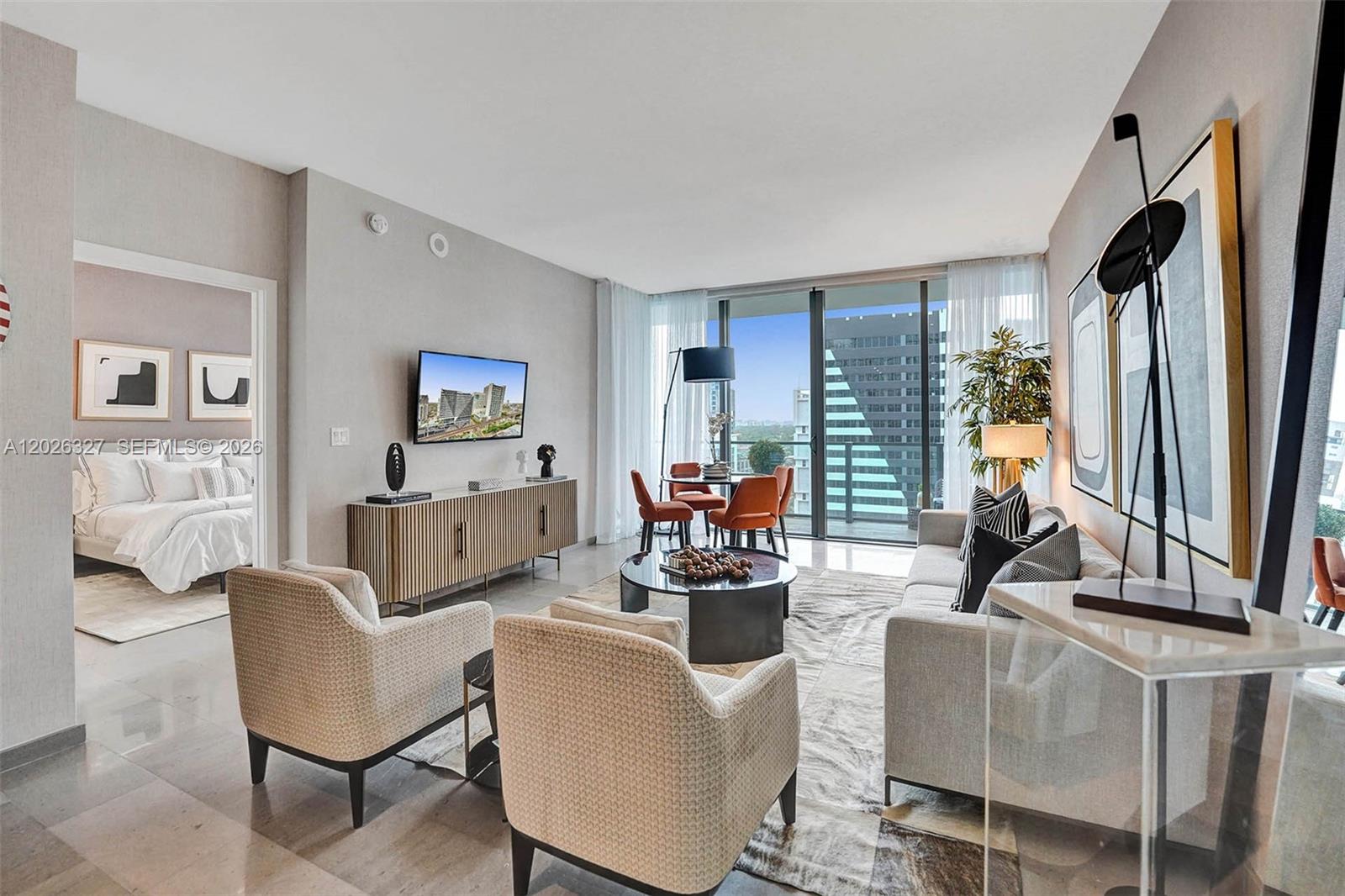 88 SW 7th St 1408