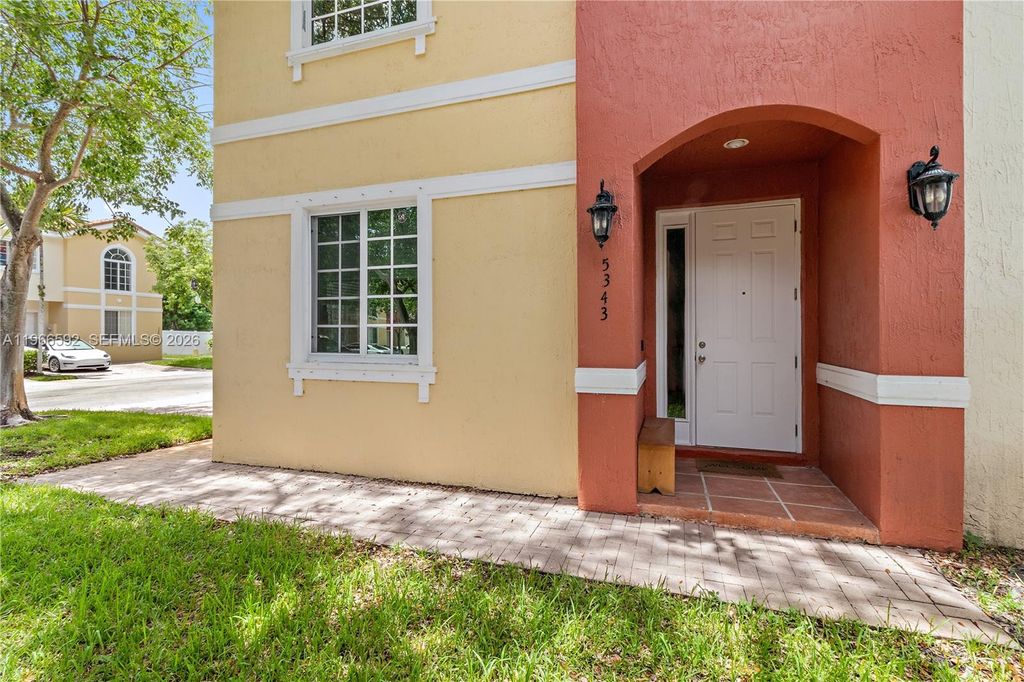 Photo of 5343 SW 40th Ave, Dania Beach, FL 33314 (MLS # A11966592)