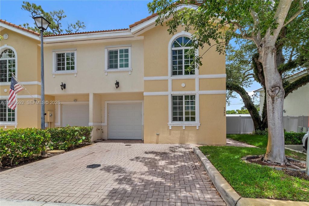 Photo of 5343 SW 40th Ave, Dania Beach, FL 33314 (MLS # A11966592)