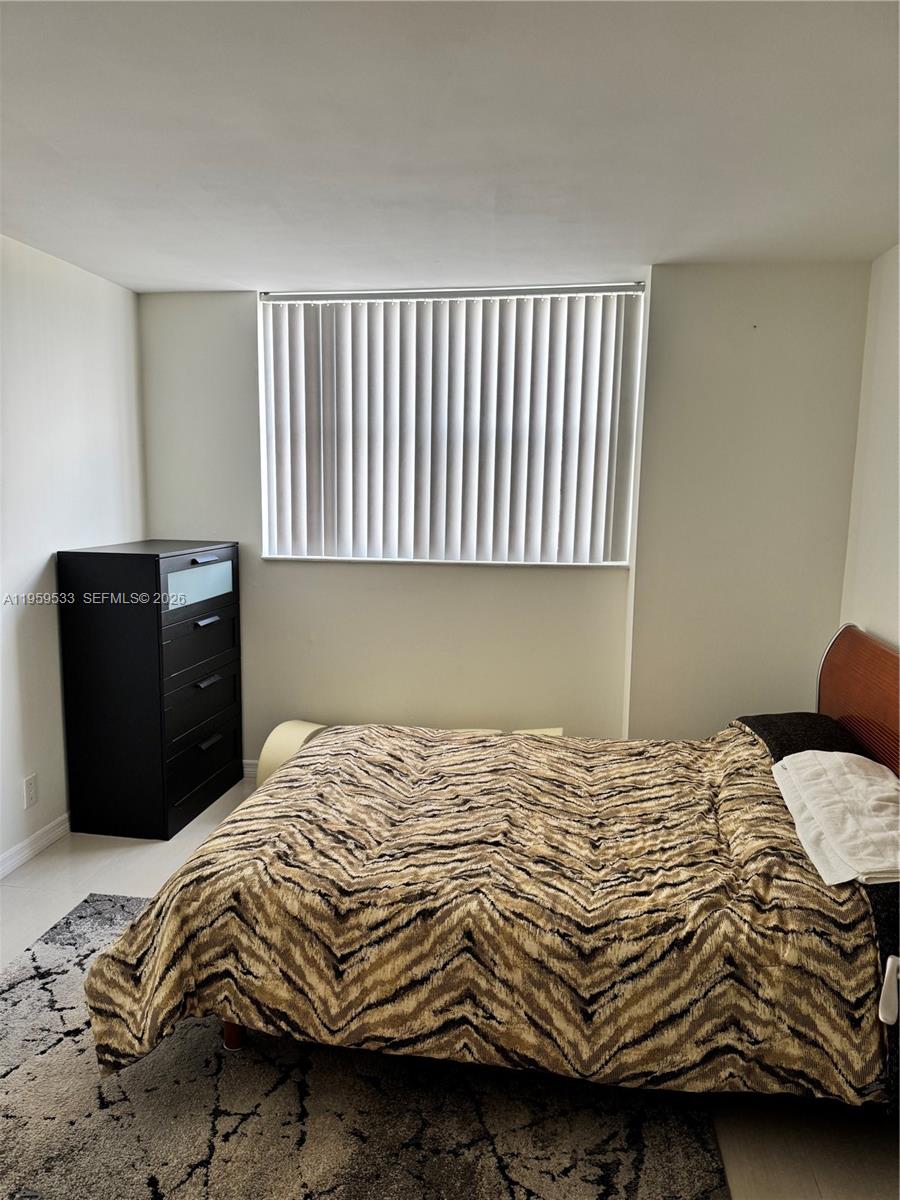 CARLTON BAY CONDO - Residential Lease