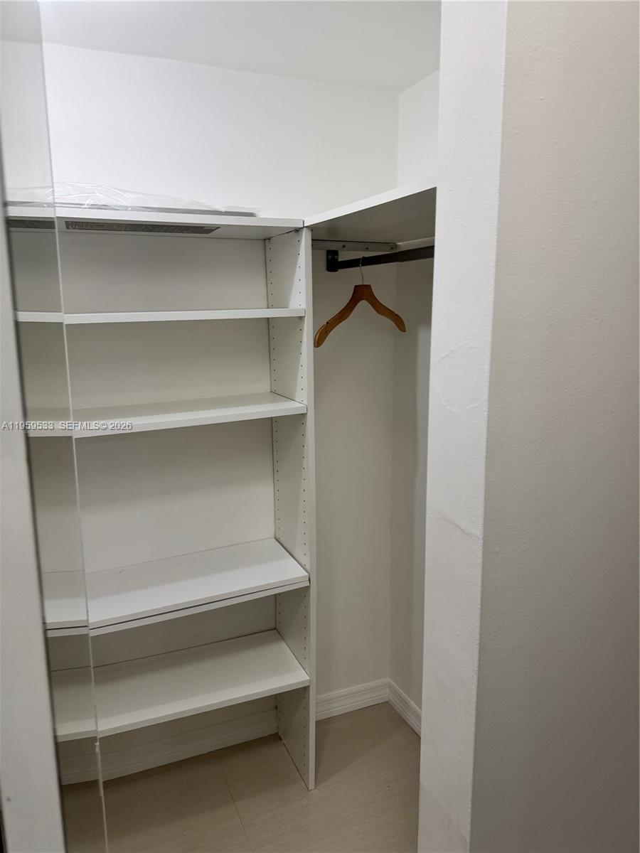 CARLTON BAY CONDO - Residential Lease