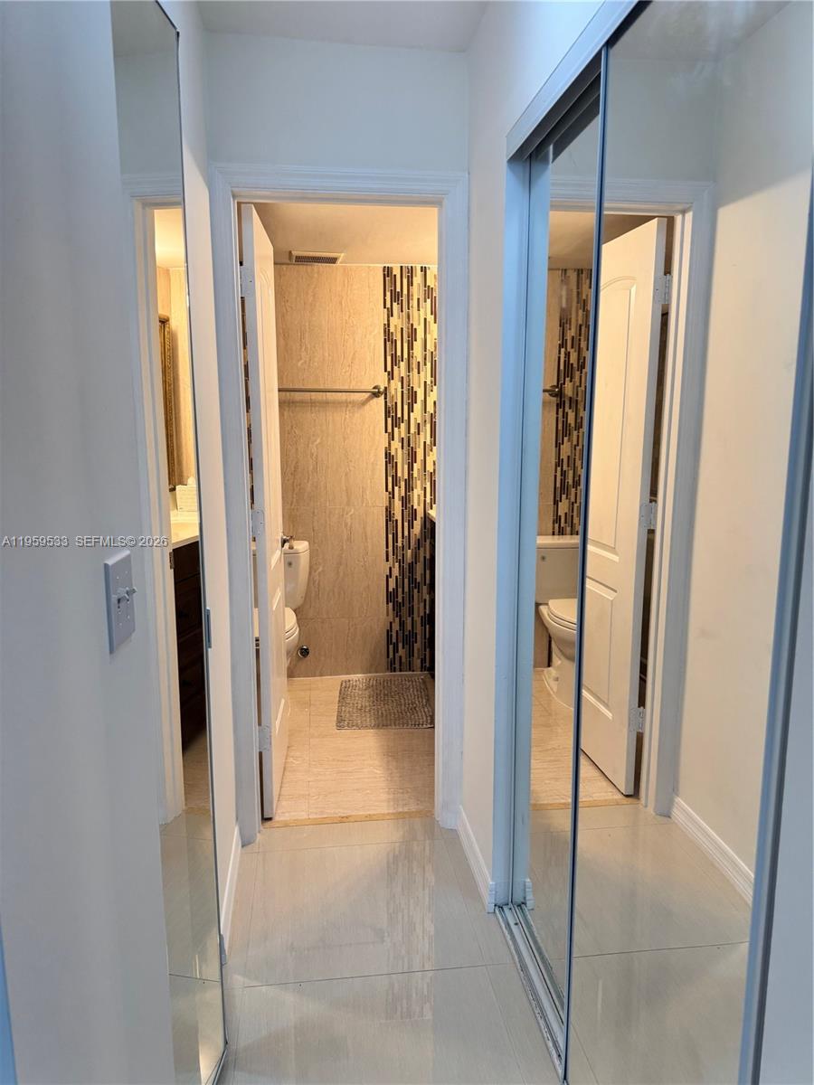 CARLTON BAY CONDO - Residential Lease