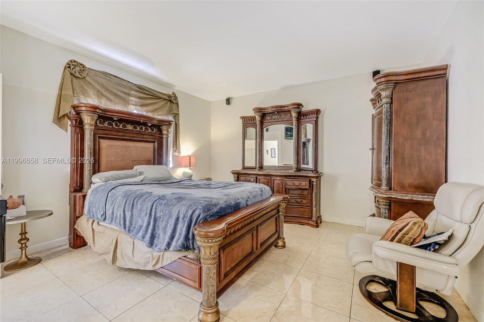 MILON VENTURE - Residential