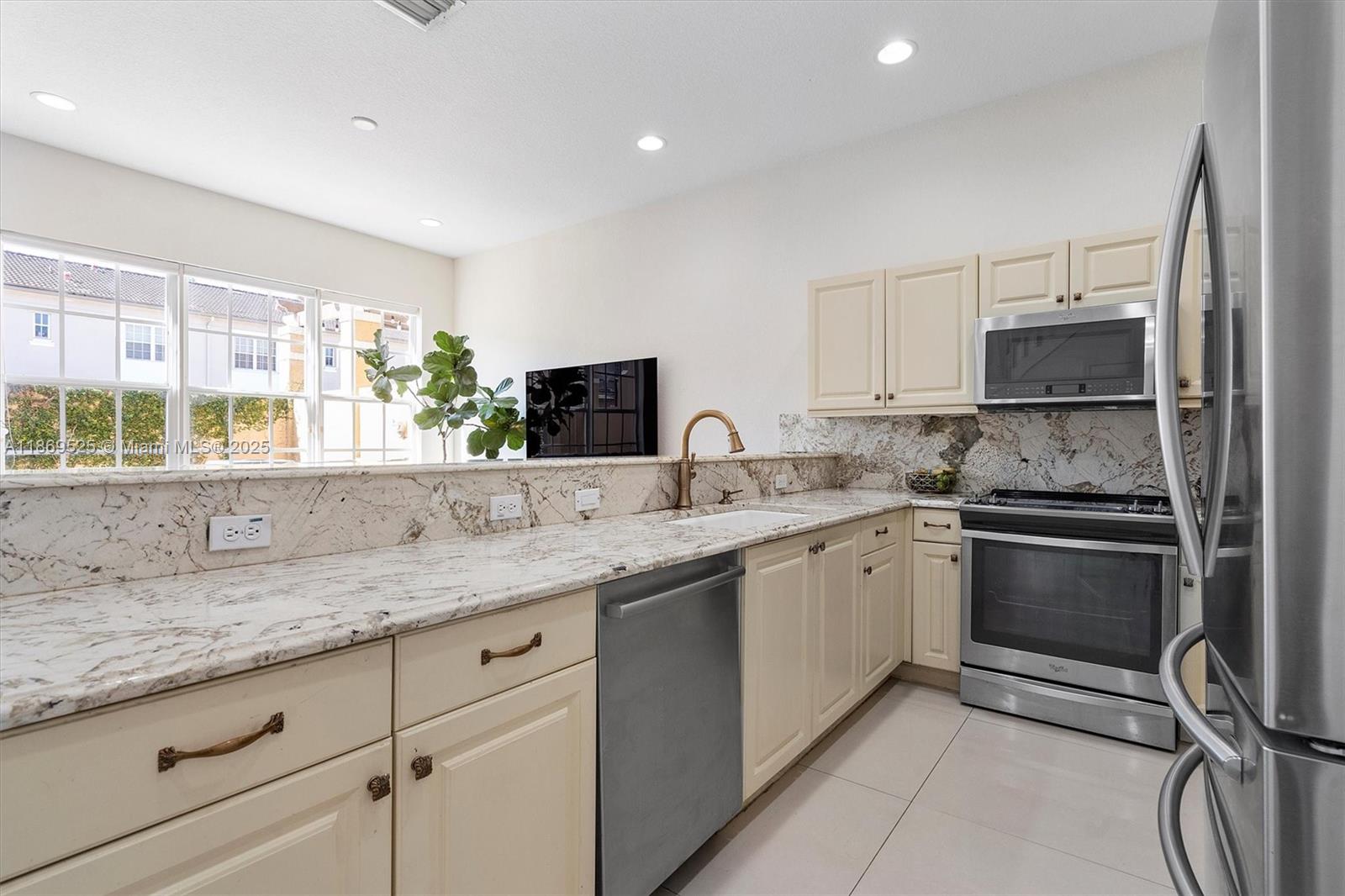 MEADOW PINES - Residential