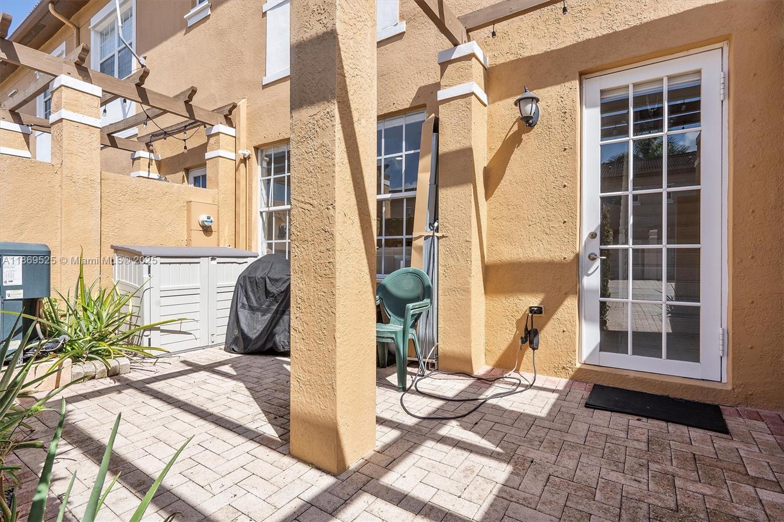 MEADOW PINES - Residential