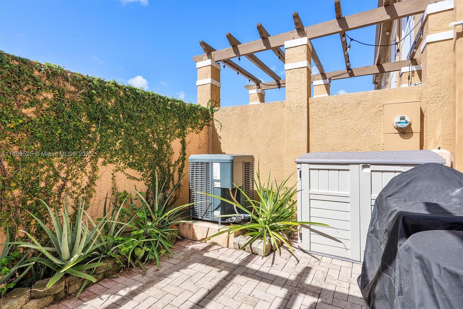 MEADOW PINES - Residential