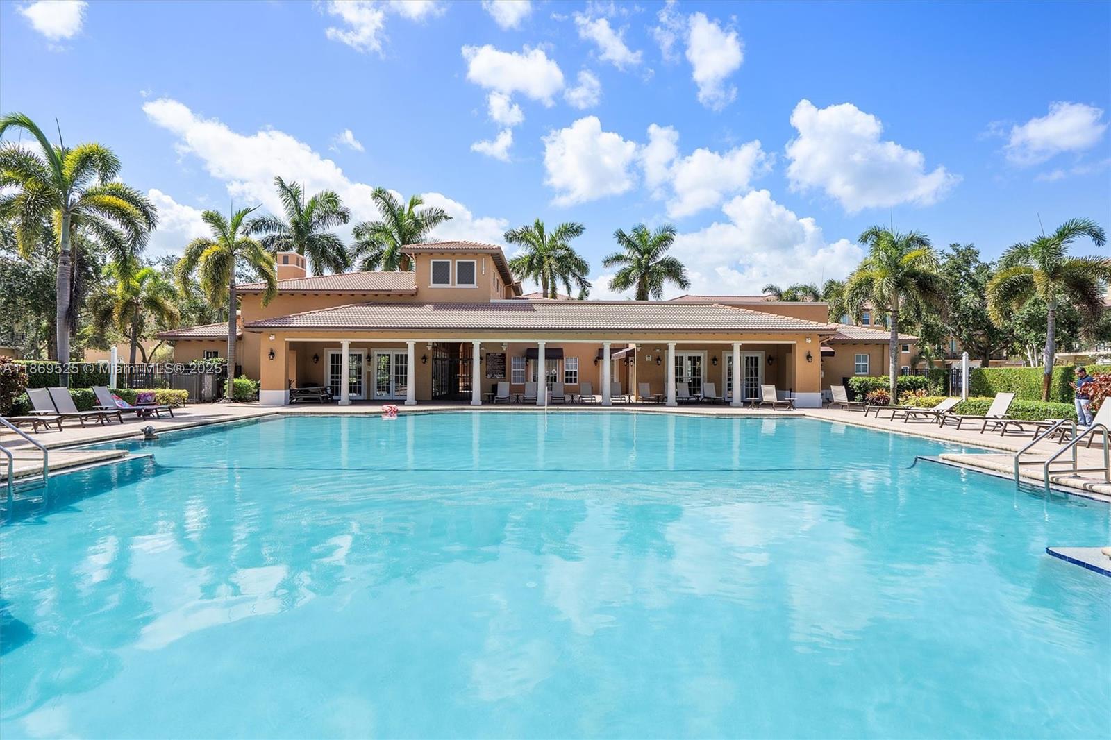 MEADOW PINES - Residential