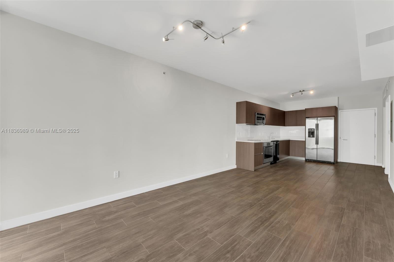 1600 SW 1st Ave 703