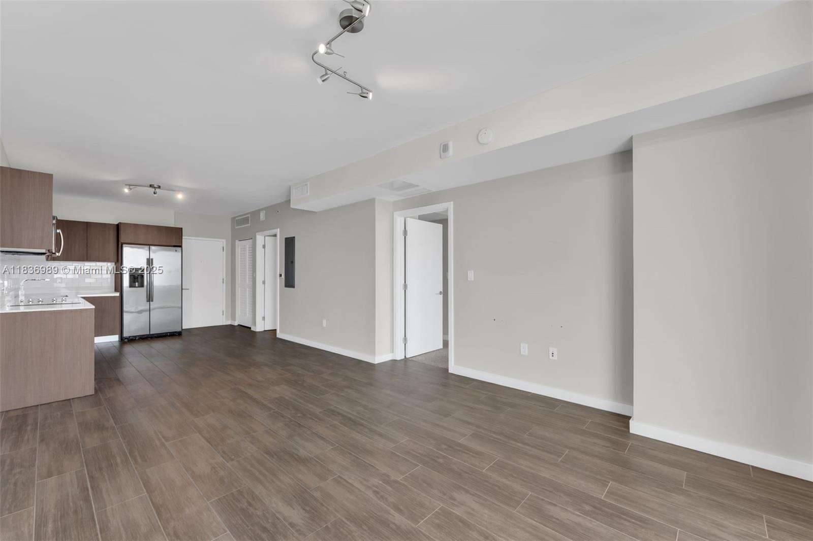 1600 SW 1st Ave 703