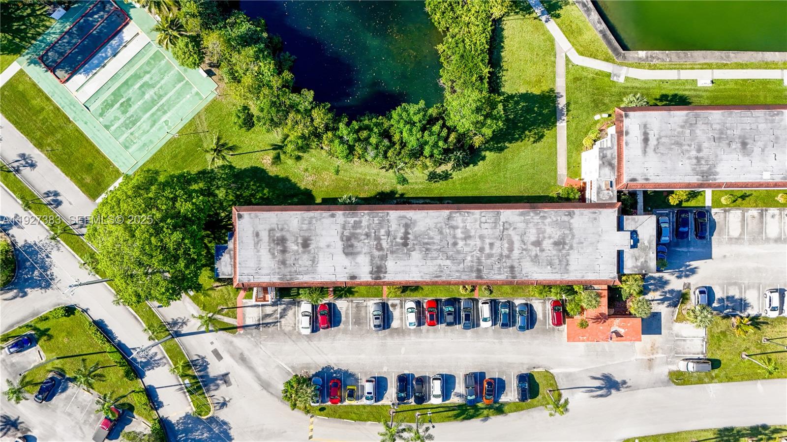 POINT EAST ONE CONDO-BLDG - Residential