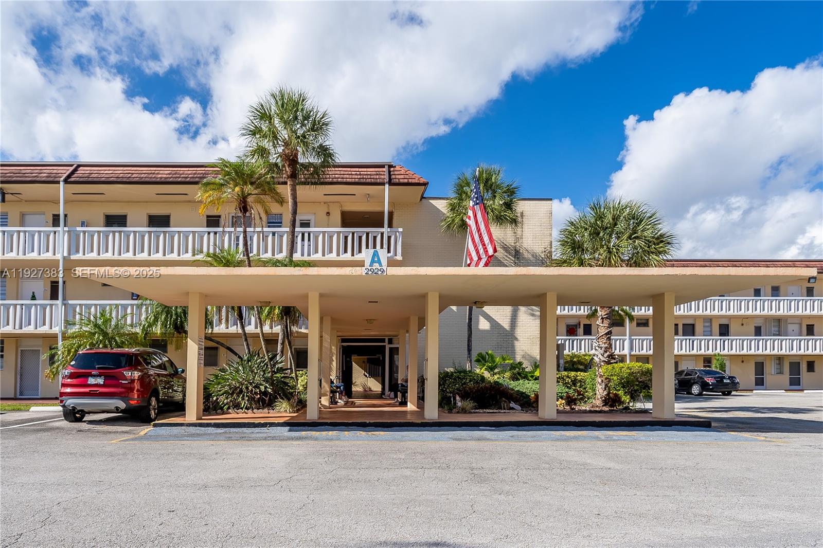 POINT EAST ONE CONDO-BLDG - Residential