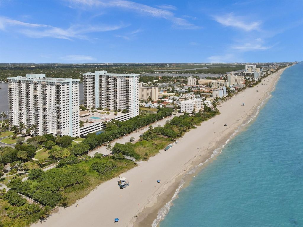 Photo of 1201 S Ocean Dr #609S, Hollywood, FL 33019 (MLS # A12025178)