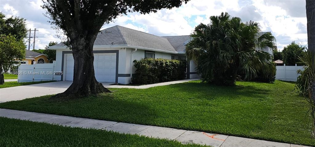 Photo of 9217 Paragon Way #9217, Boynton Beach, FL 33472 (MLS # A11849806)