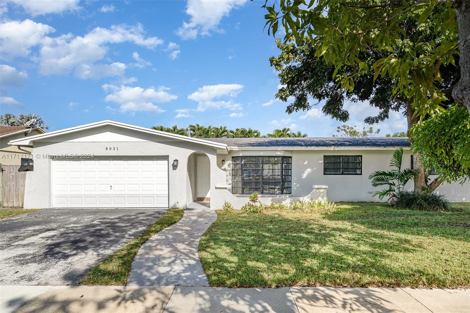 Property for Sale at 8031 Sw 197th Ter, Cutler Bay, Miami-Dade County, Florida - Bedrooms: 3 
Bathrooms: 2  - $625,000