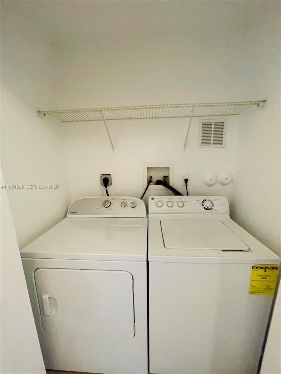 ST MORITZ AT DORAL CONDO - Residential