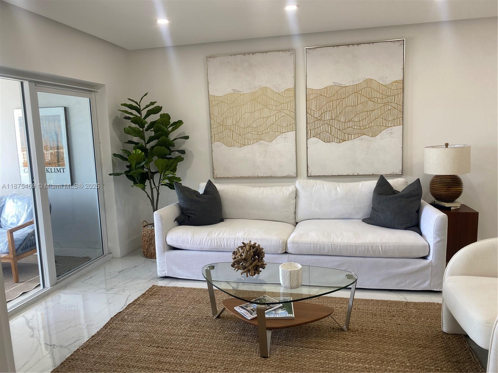 LEISURE TOWERS CONDO - Residential Lease