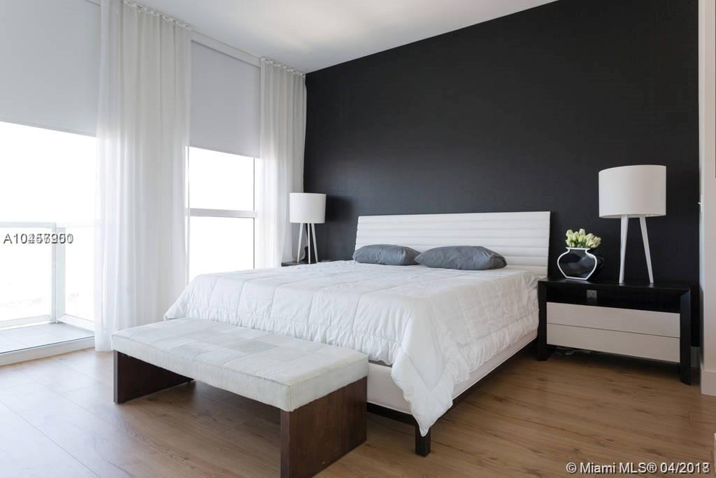 VIZCAYNE NORTH CONDO - Residential Lease