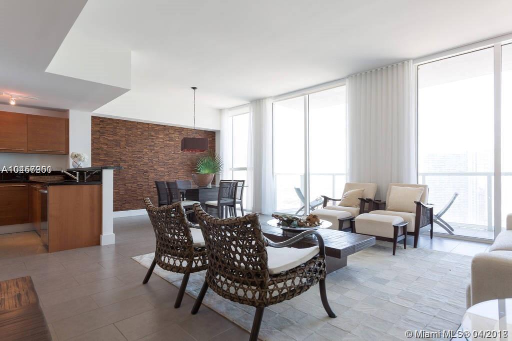 VIZCAYNE NORTH CONDO - Residential Lease