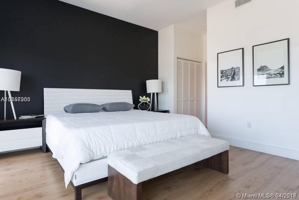 VIZCAYNE NORTH CONDO - Residential Lease