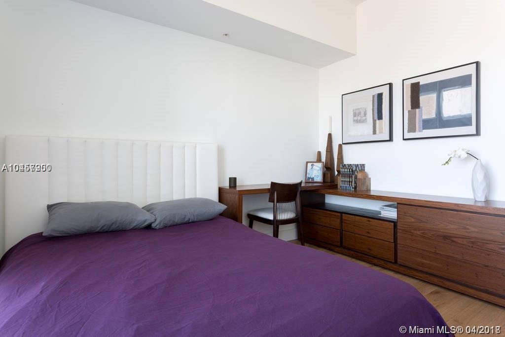 VIZCAYNE NORTH CONDO - Residential Lease