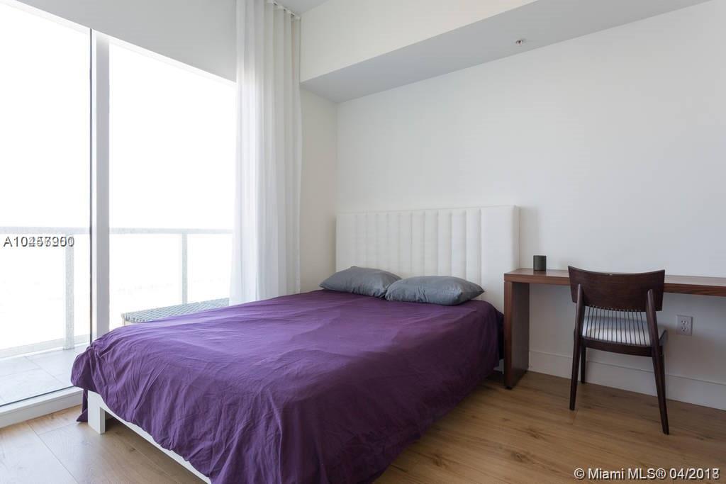 VIZCAYNE NORTH CONDO - Residential Lease