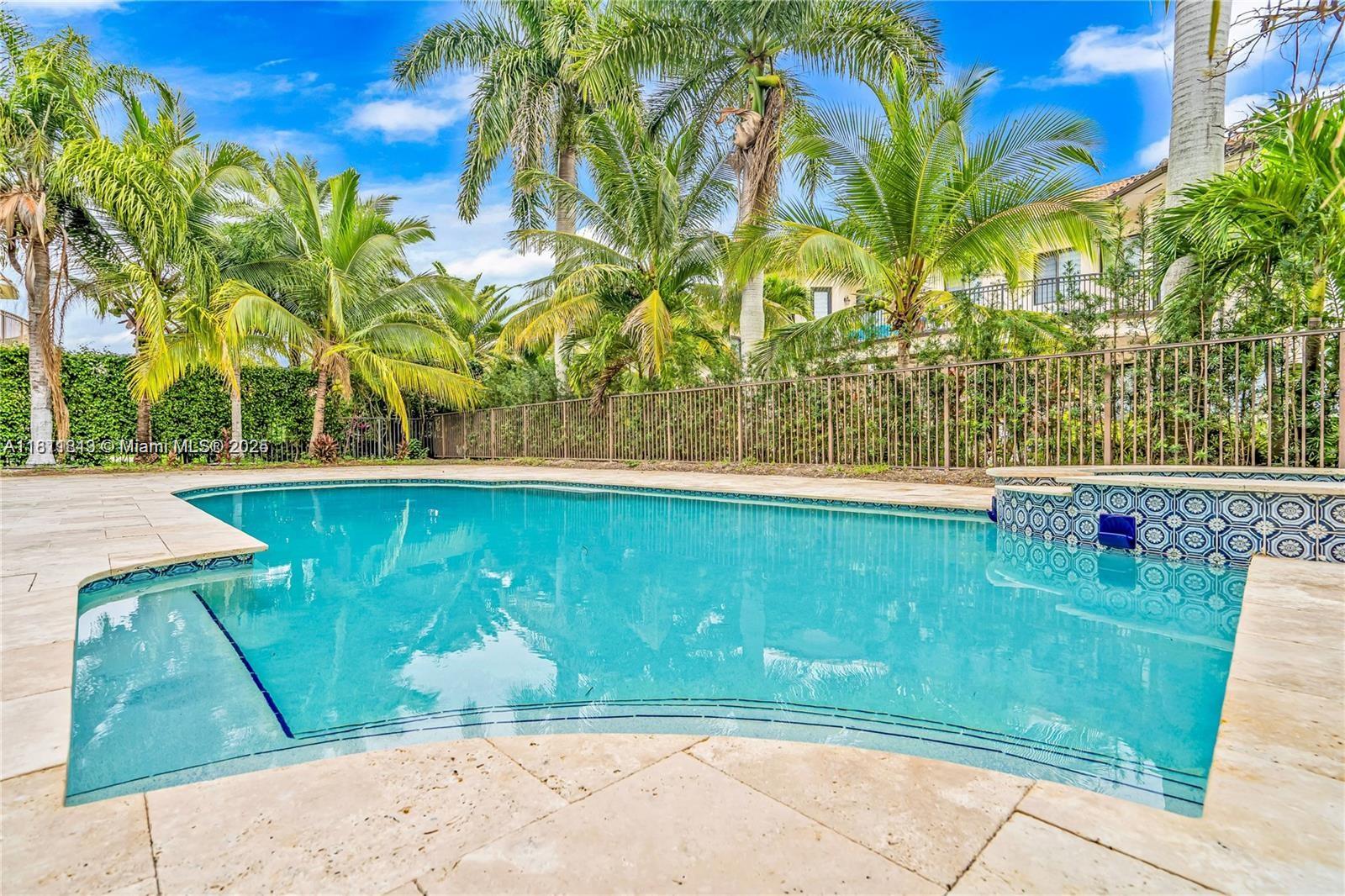 CUTLER CAY - Residential