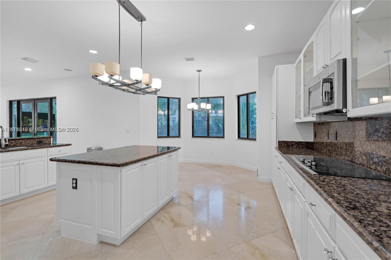 CUTLER CAY - Residential