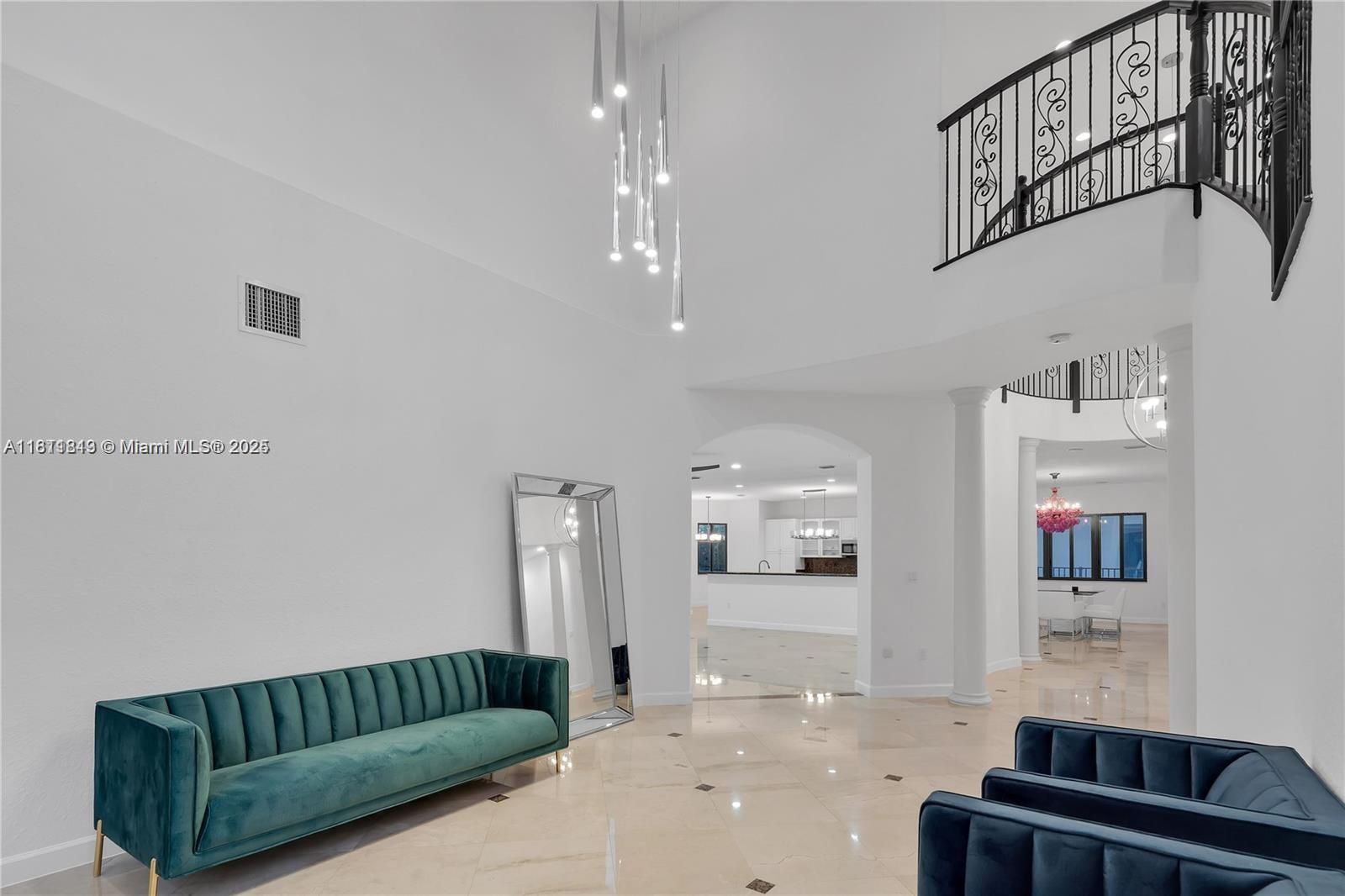 CUTLER CAY - Residential