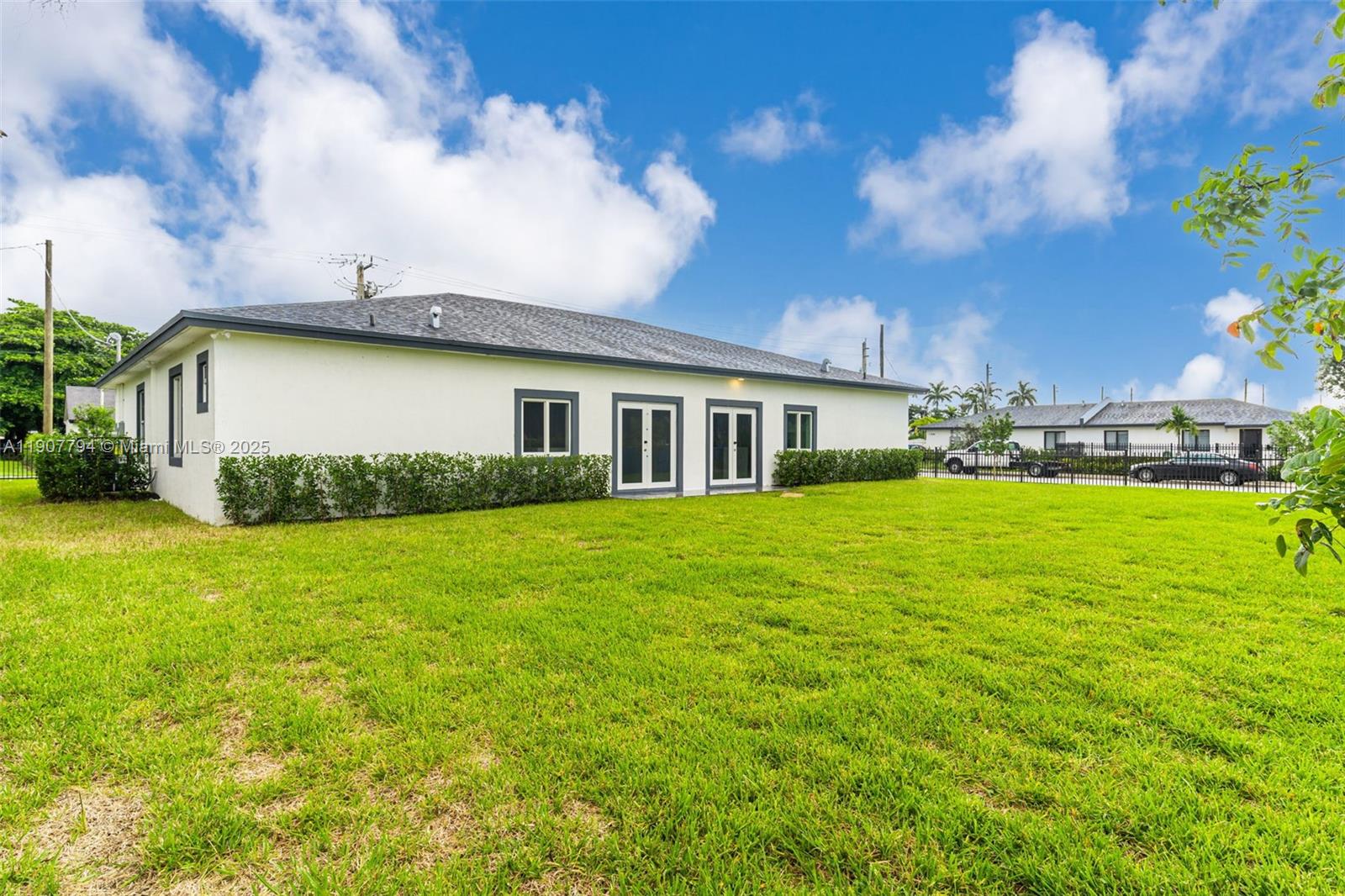 RICHARDS SUB - Residential Lease