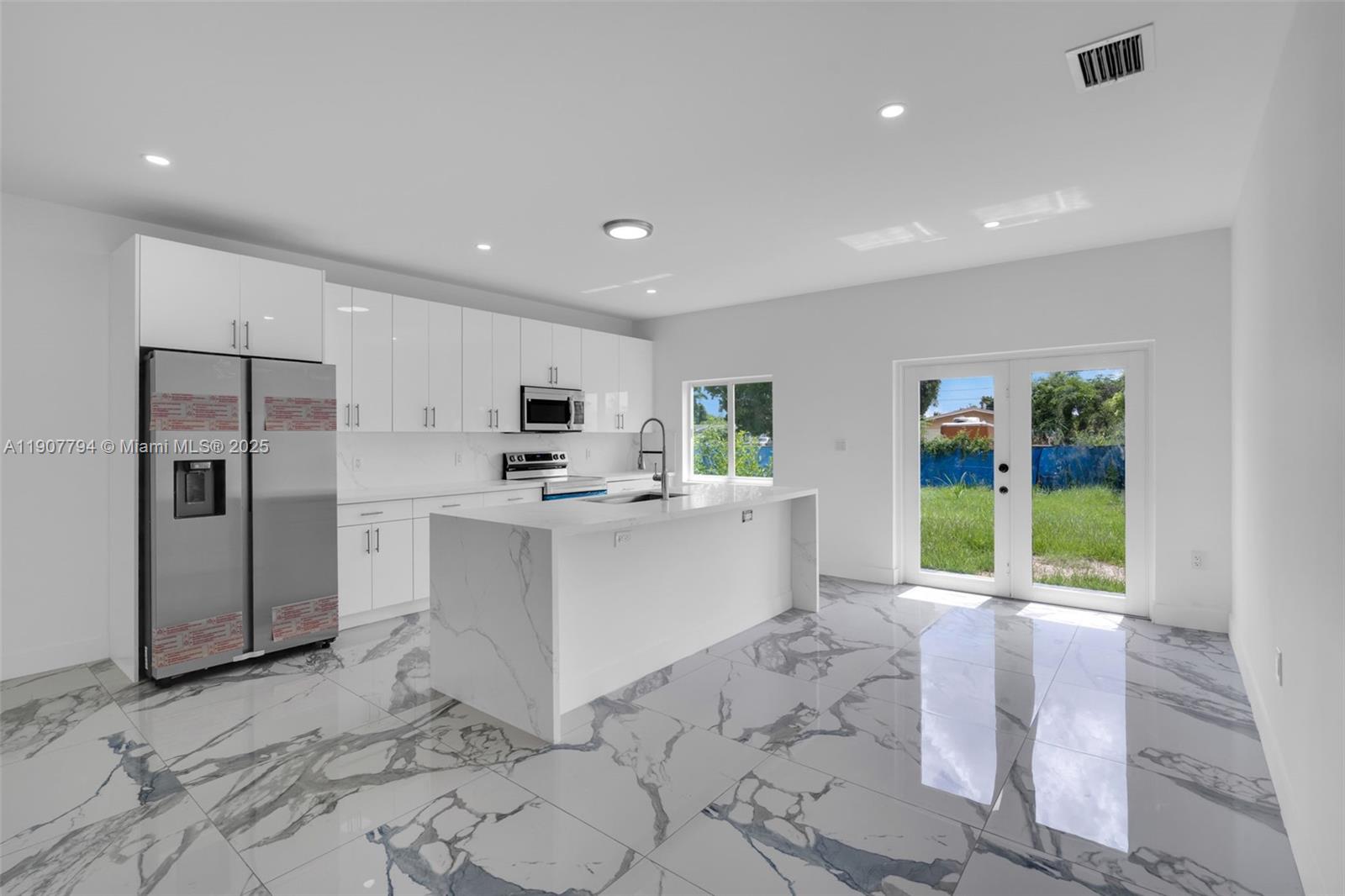 RICHARDS SUB - Residential Lease