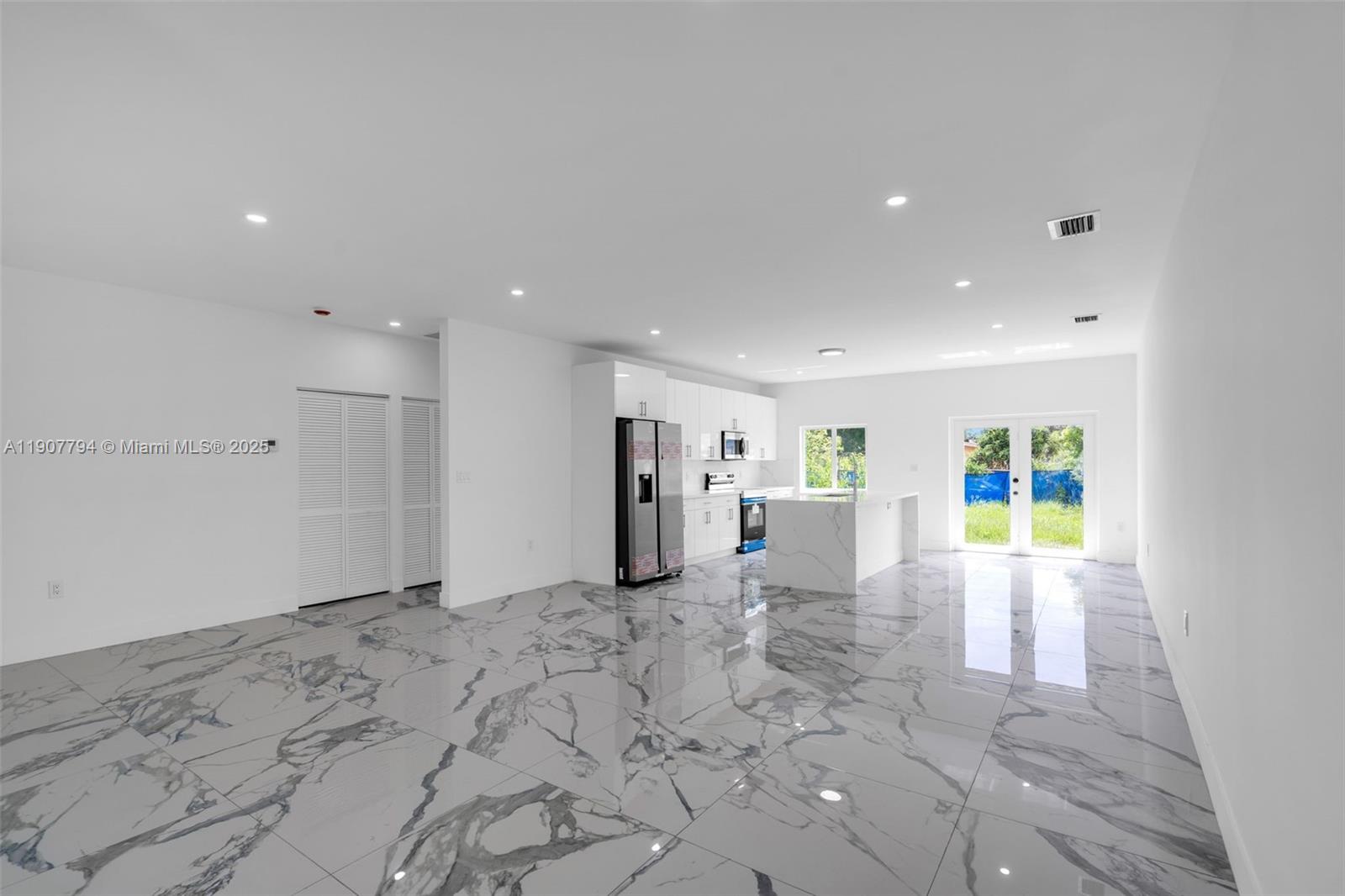 RICHARDS SUB - Residential Lease