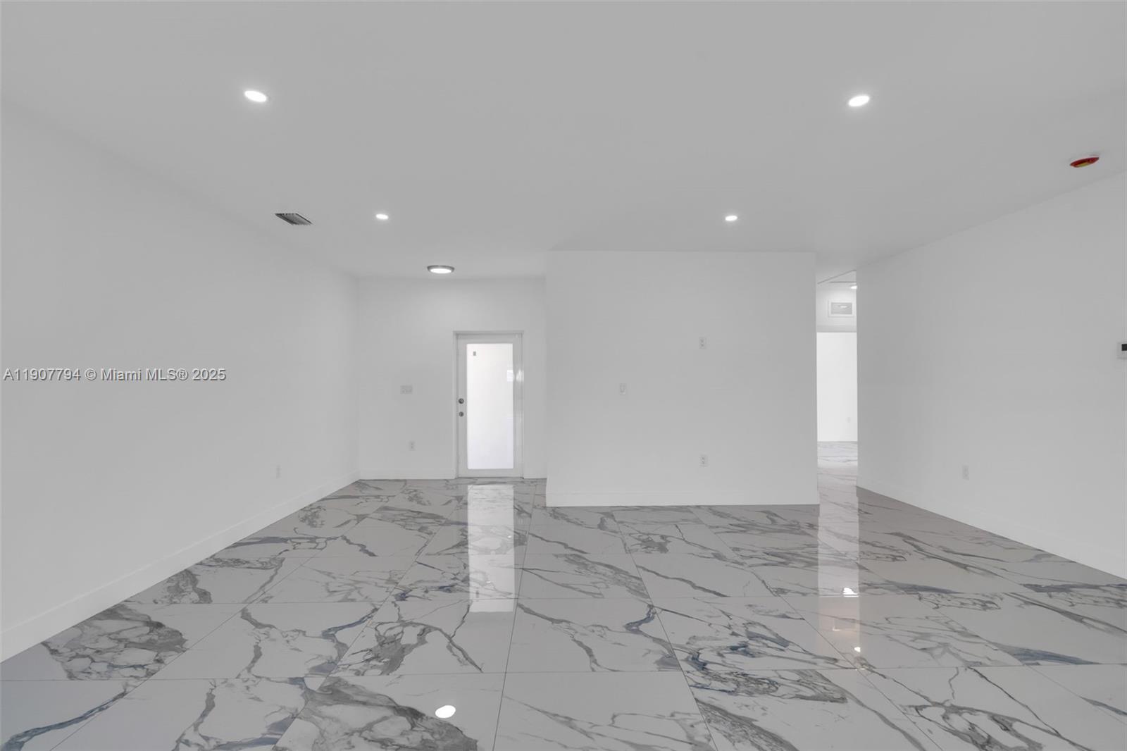 RICHARDS SUB - Residential Lease