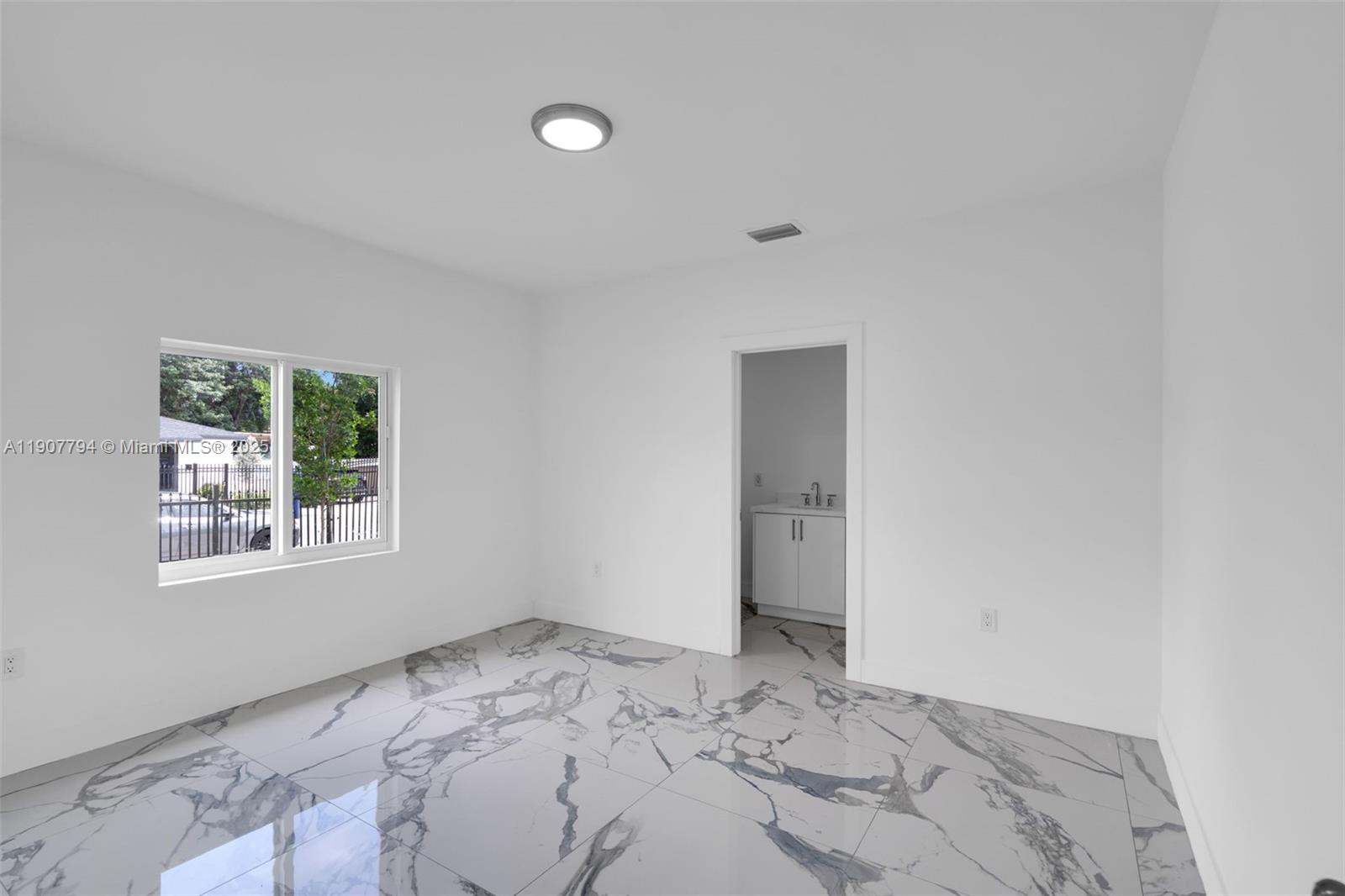 RICHARDS SUB - Residential Lease