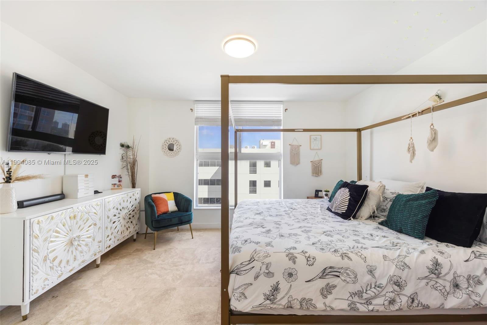 NEVIS CONDO - Residential