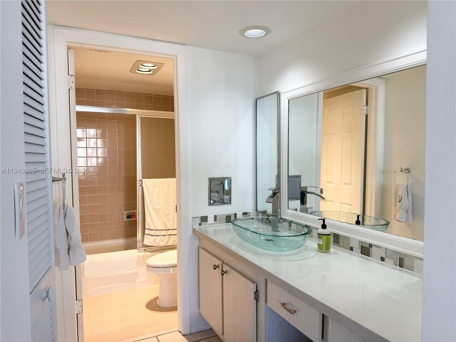 BRICKELL PLACE PHASE II C - Residential