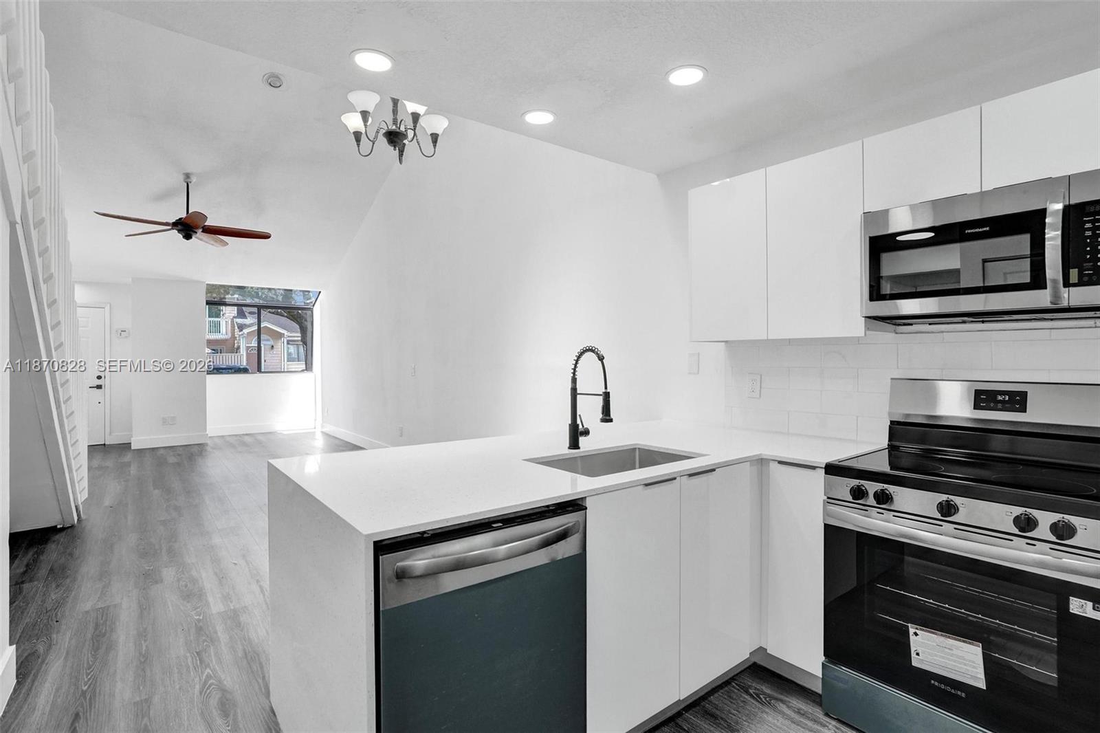 ROCK ISLAND LAND CORP - Residential