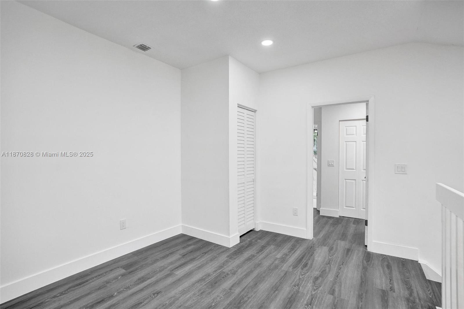 ROCK ISLAND LAND CORP - Residential