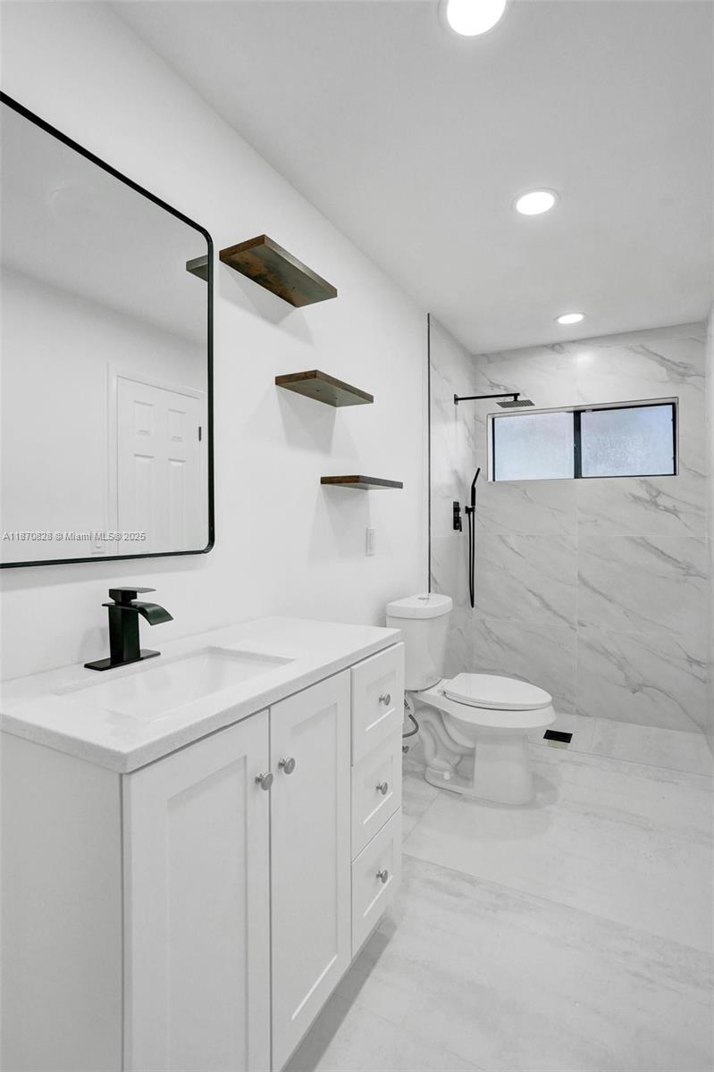 ROCK ISLAND LAND CORP - Residential