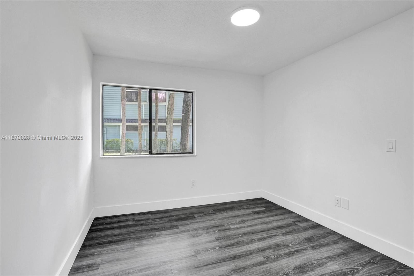 ROCK ISLAND LAND CORP - Residential