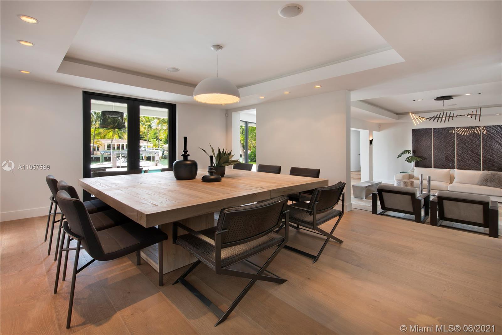 SUNSET ISLANDS-ISLAND NO - Residential