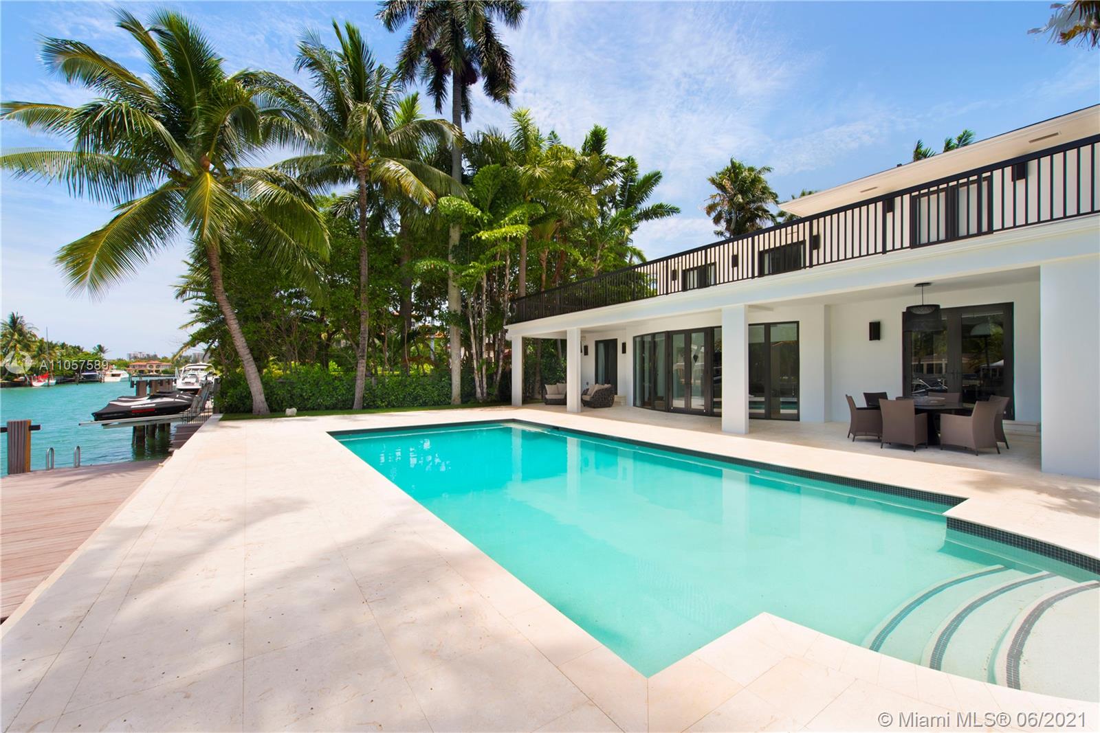 SUNSET ISLANDS-ISLAND NO - Residential