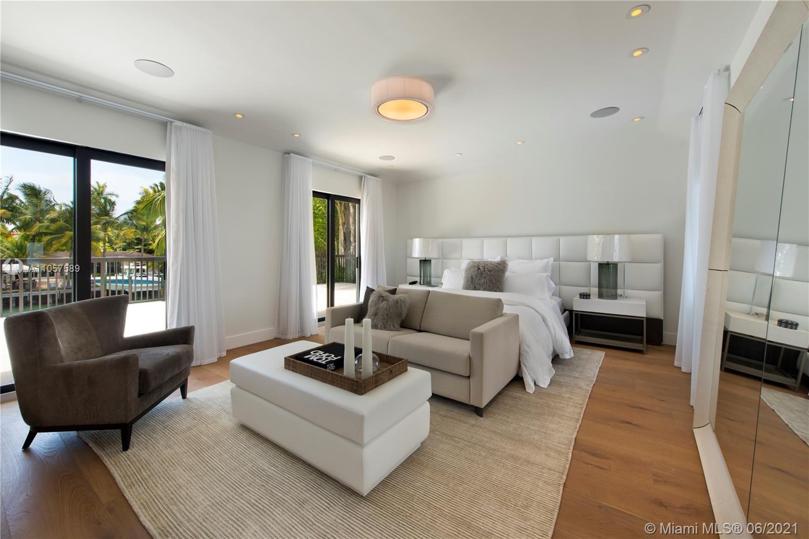 SUNSET ISLANDS-ISLAND NO - Residential