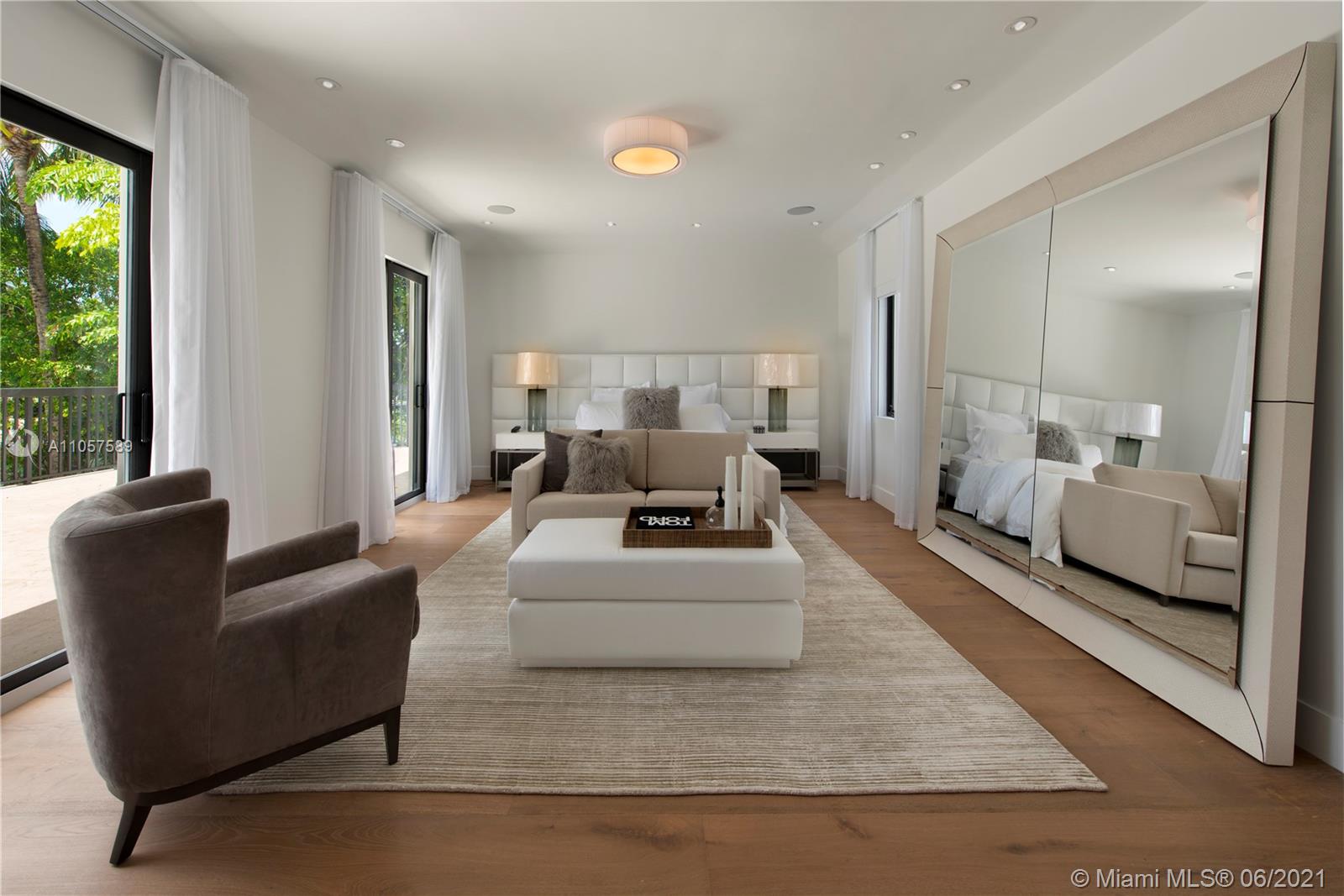 SUNSET ISLANDS-ISLAND NO - Residential