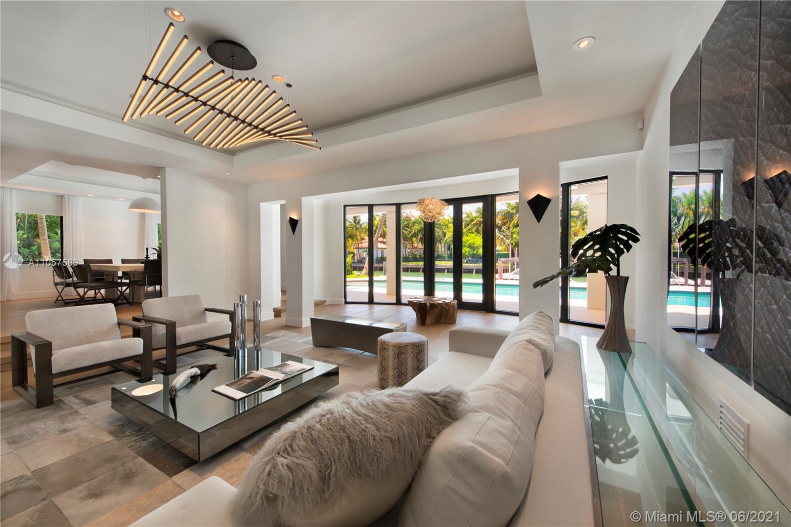 SUNSET ISLANDS-ISLAND NO - Residential