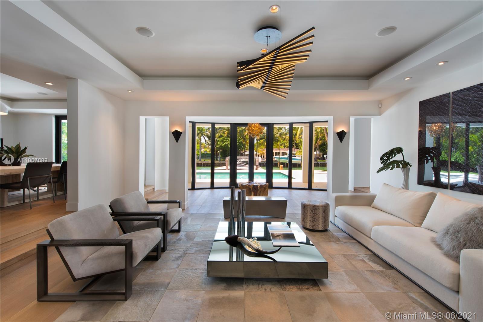 SUNSET ISLANDS-ISLAND NO - Residential