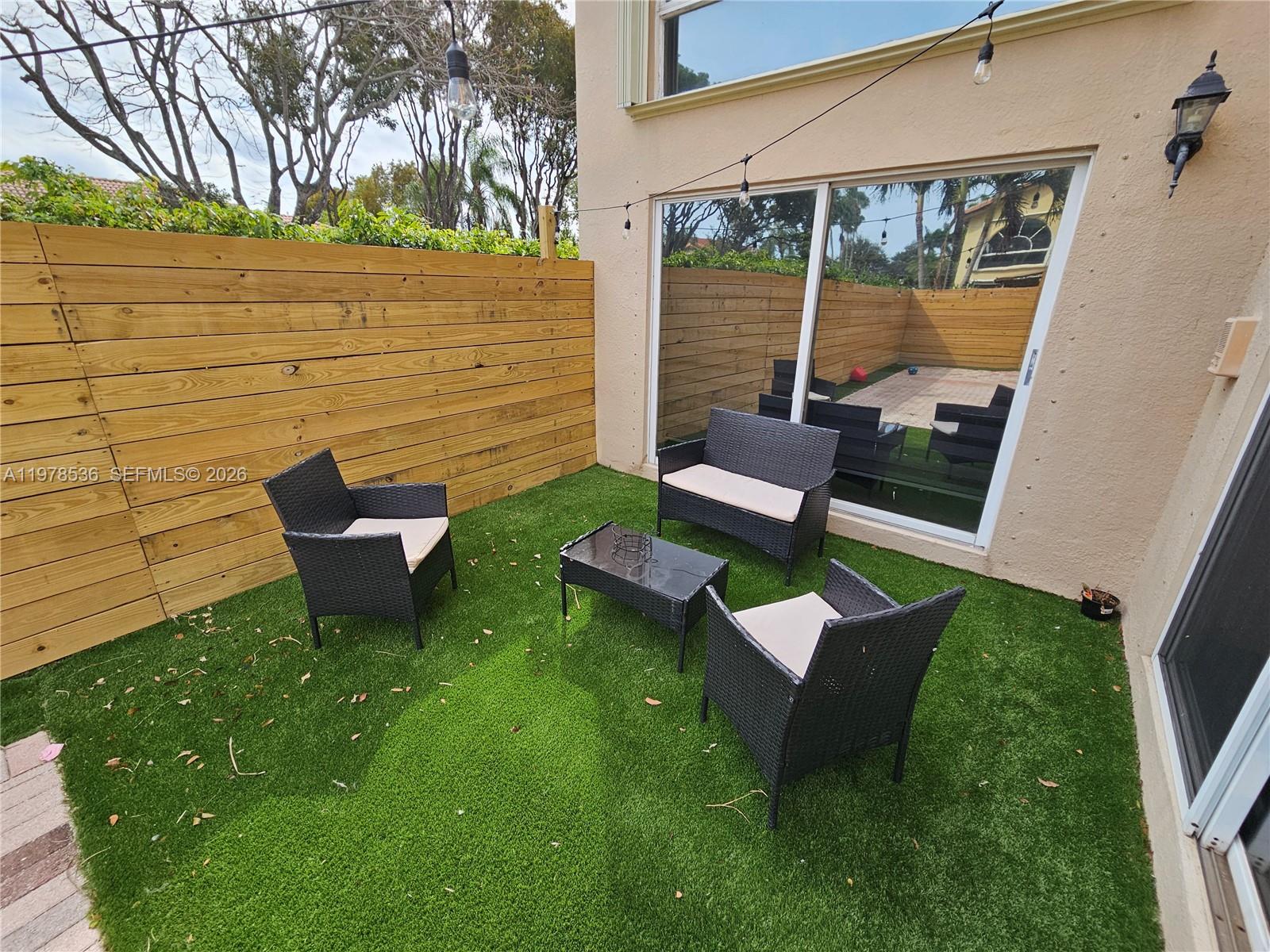 DORAL LANDINGS EAST - Residential Lease