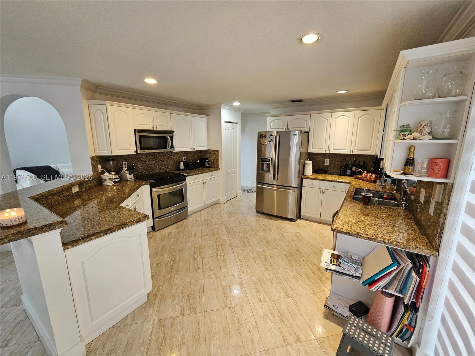 DORAL LANDINGS EAST - Residential Lease